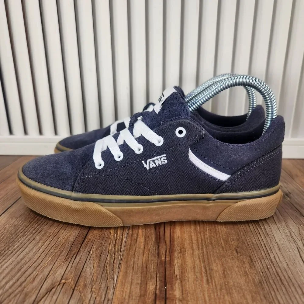VANS Seldan Youth Sz 4 Navy Blue Suede Canvas Gum Sole Skate Low Sneakers Shoes